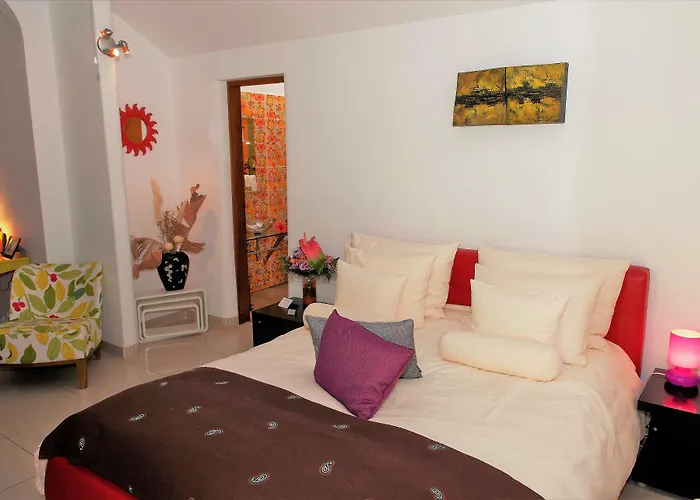 Birdcage Gay Men Resort And Lifestyle Hotel (Adults Only)